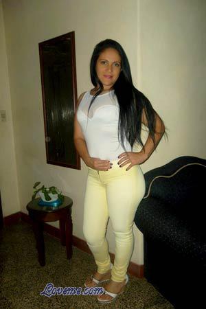 156380 - Nereida Maria Age: 52 - Colombia