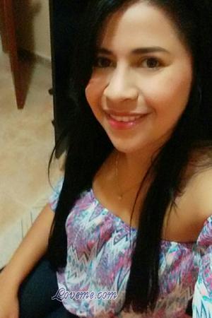 168490 - Linda Age: 33 - Colombia