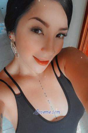 201724 - Leidy Age: 27 - Colombia