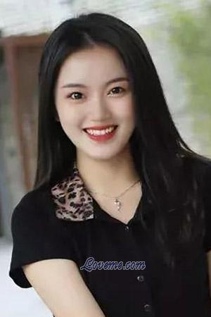 202560 - Xiaoqin Age: 18 - China