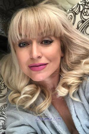 203292 - Oksana Age: 50 - Ukraine