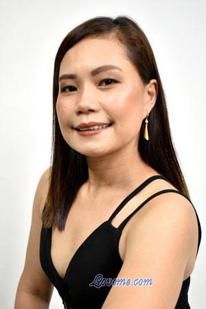 215951 - Marichil Age: 34 - Philippines