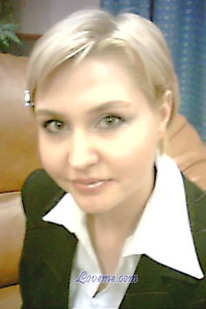 70403 - Alena Age: 34 - Russia